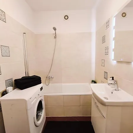 Sdh 3 Comfortable Near Warsaw Διαμέρισμα Wolomin